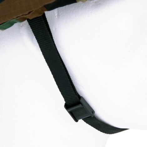 212136 Kinder helm de luxe camo bandje.jpg